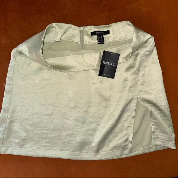 Forever 21 Satin High Waisted Mini Skirt in Light Green | M | NWT - Picture 6 of 7